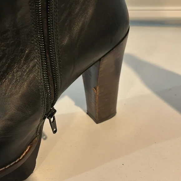 New without tags- Gadea leather booties. - Picture 5 of 5